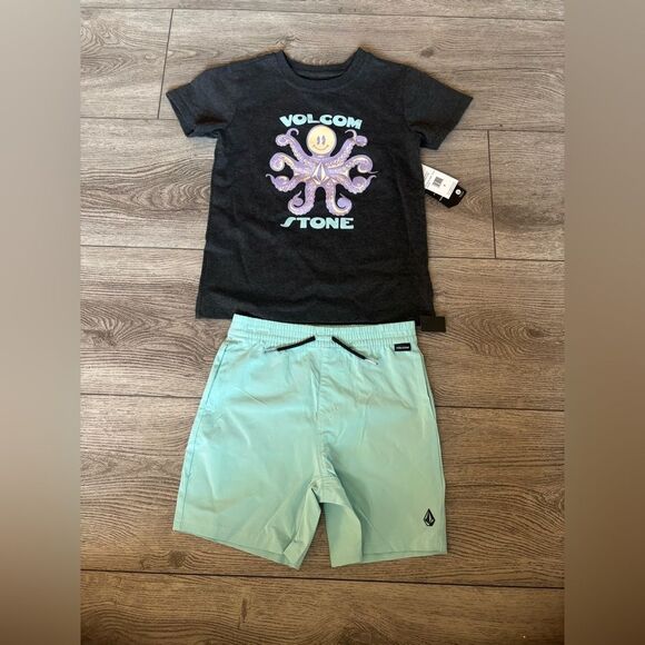 Volcom boys 2 pc set very beautiful - Picture 1 of 6